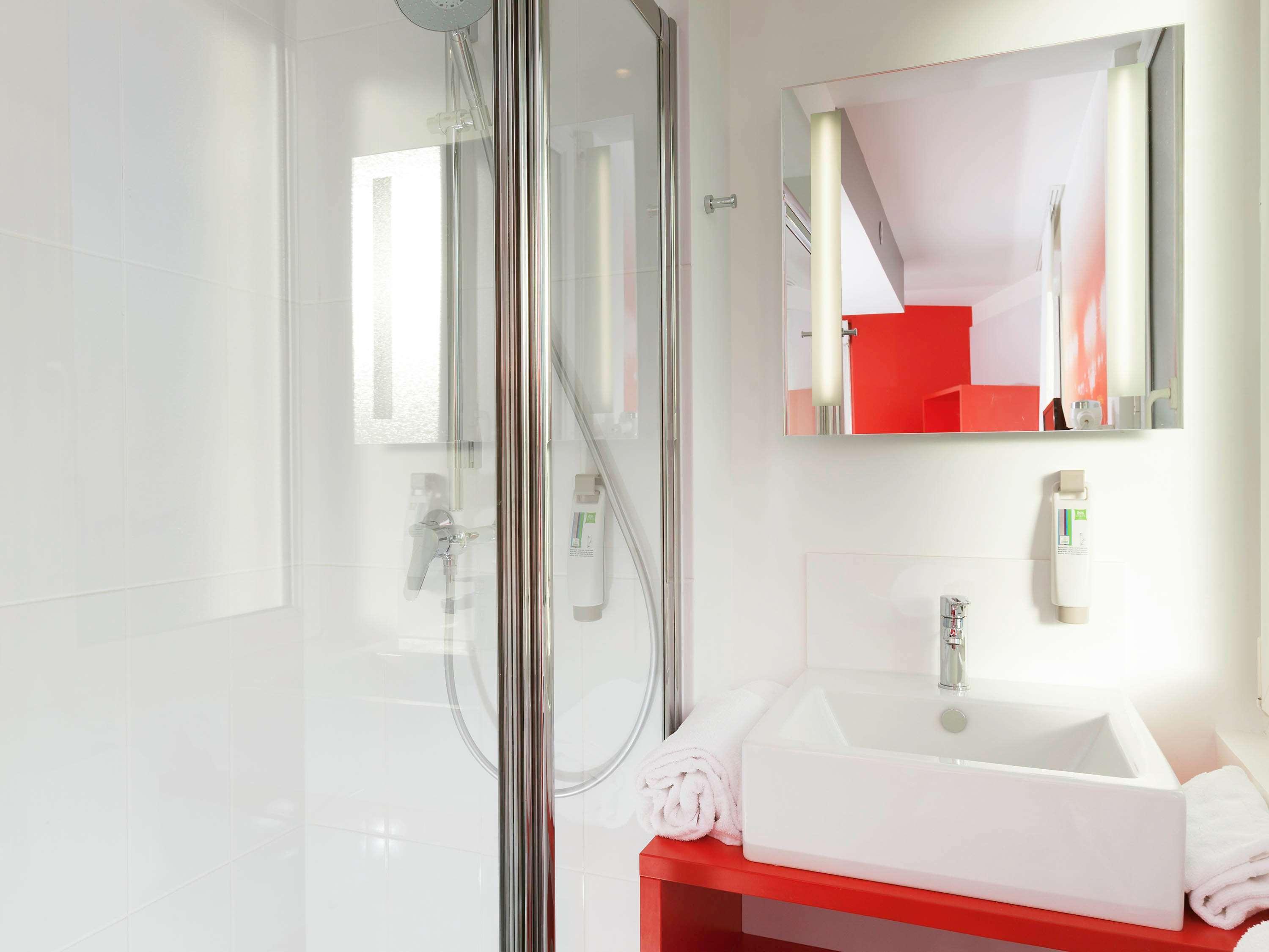Ibis Styles Vannes Gare Centre Εξωτερικό φωτογραφία