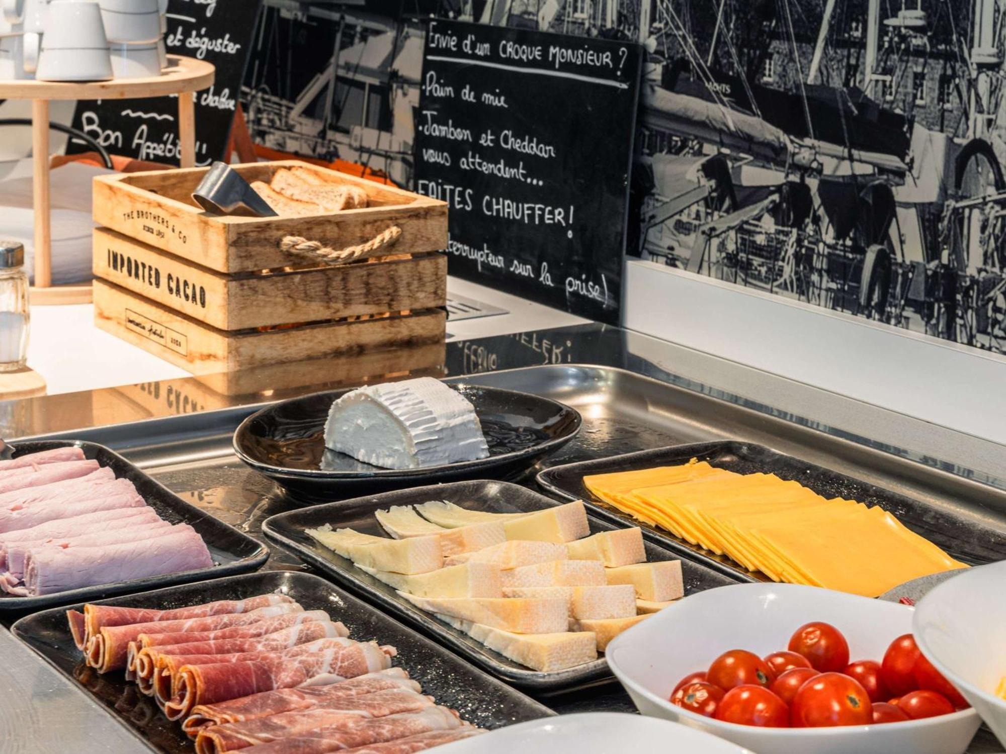 Ibis Styles Vannes Gare Centre Εξωτερικό φωτογραφία