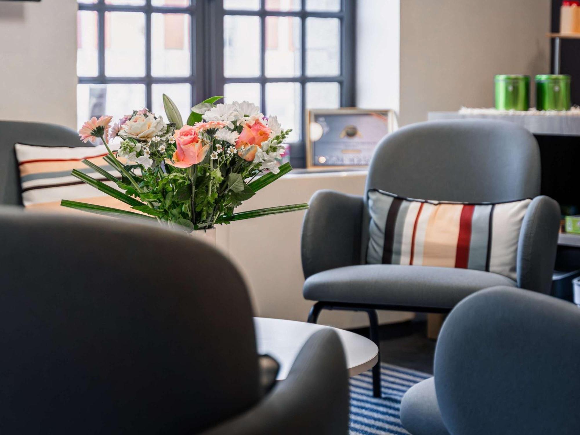 Ibis Styles Vannes Gare Centre Εξωτερικό φωτογραφία