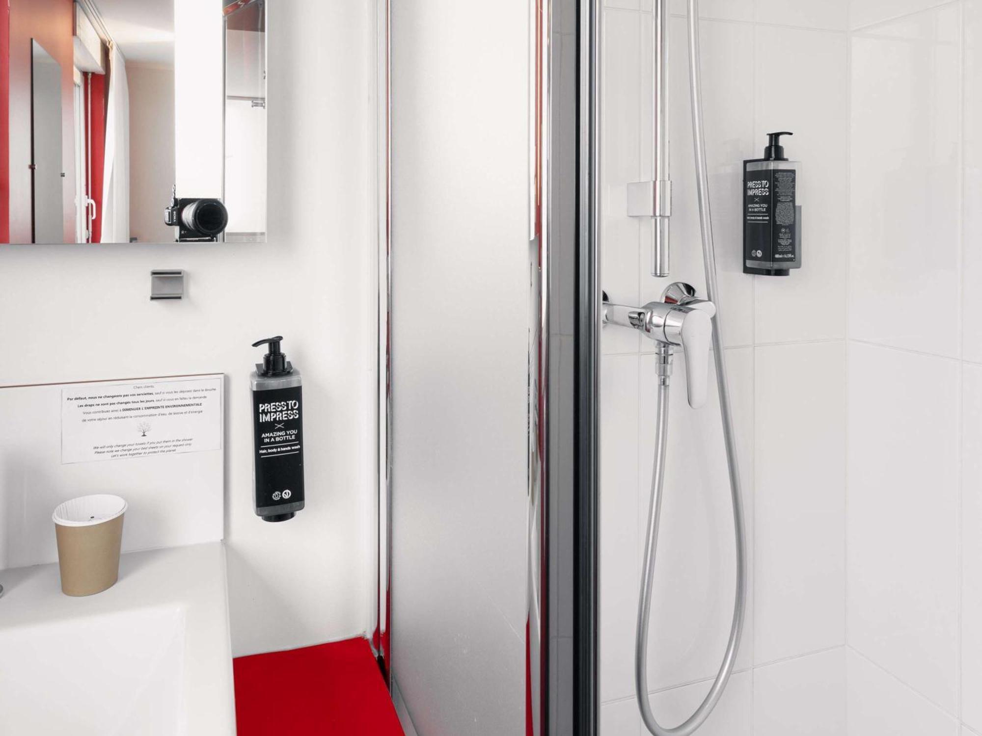 Ibis Styles Vannes Gare Centre Εξωτερικό φωτογραφία